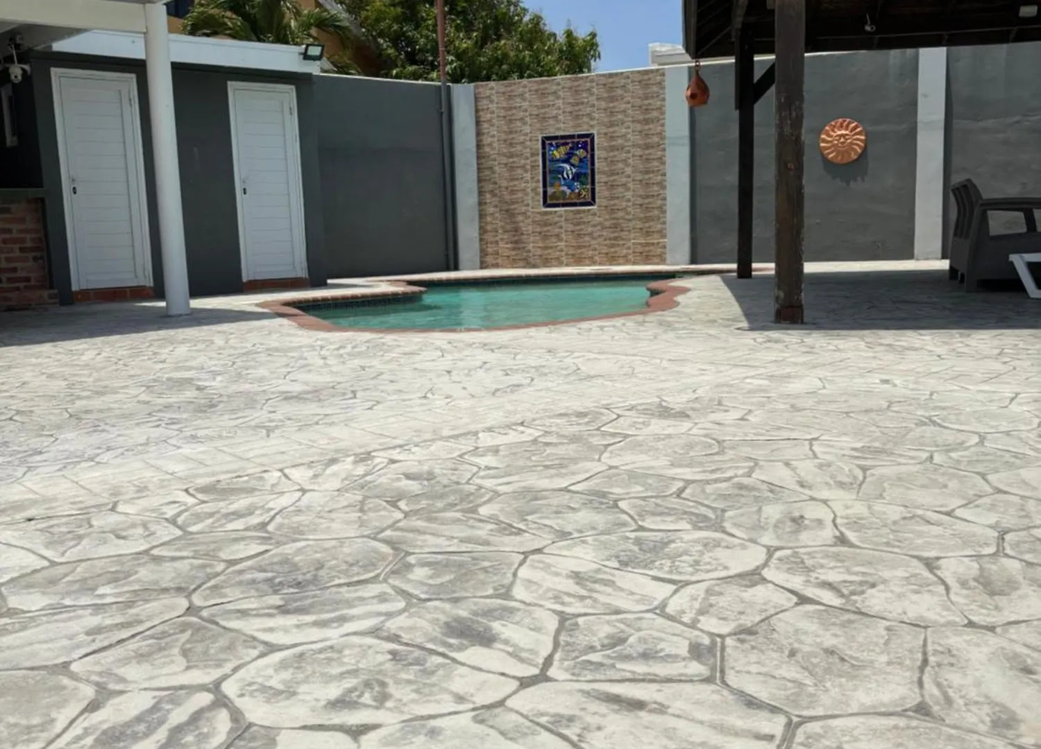 House With Pool In Santa Cruz Villa